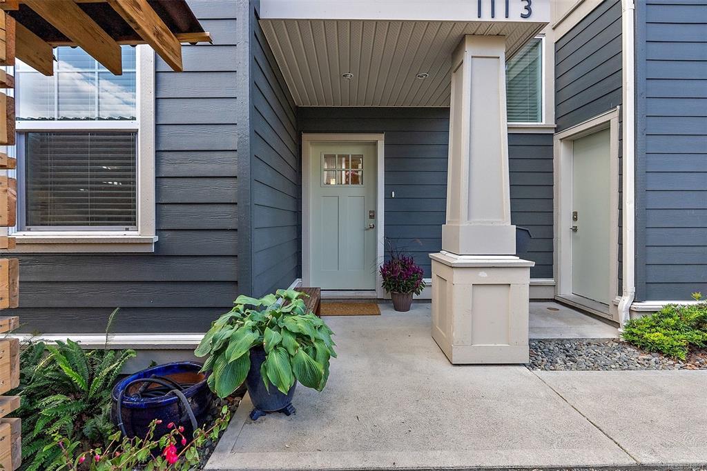 Third View of 1113 Lyall St, Esquimalt, BC, V9A 5G3
