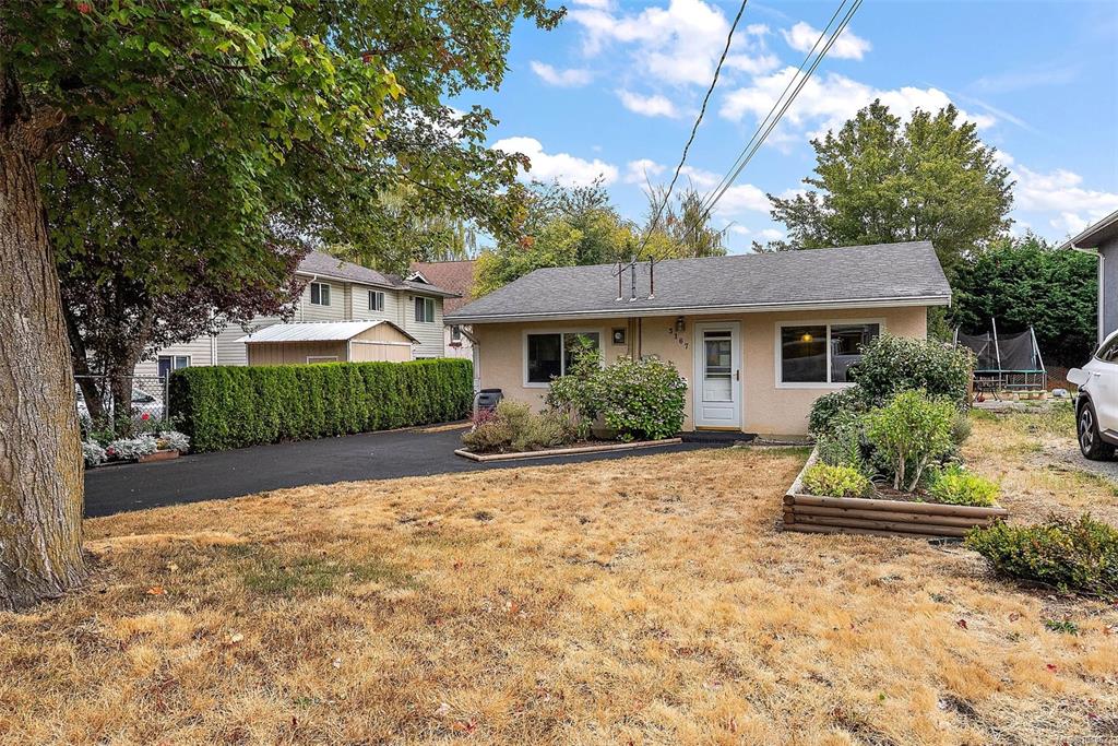Third View of 3167 Irma St, Victoria, BC, V9A 1S9