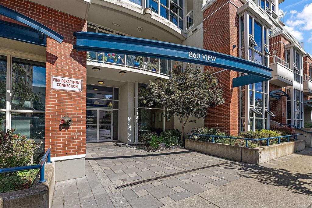 Fourth View of 860 View St, Victoria, BC, V8W 3Z8