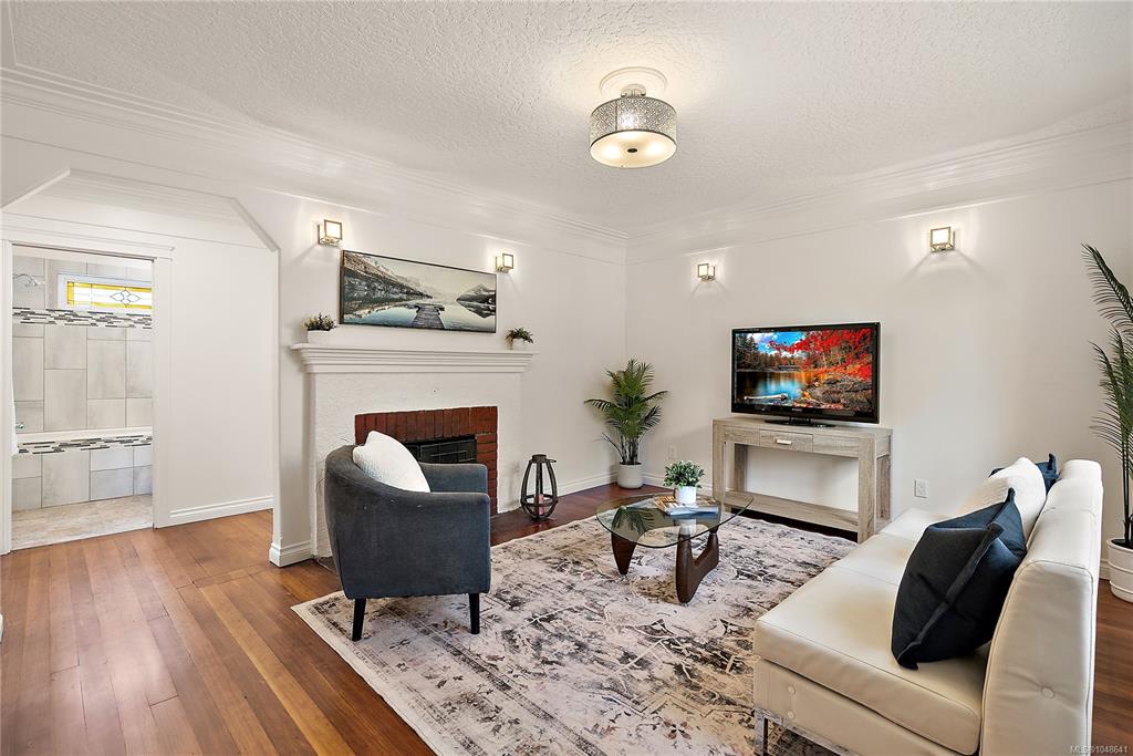 Third View of 813 Portage Rd, Saanich, BC, V8Z 1L7