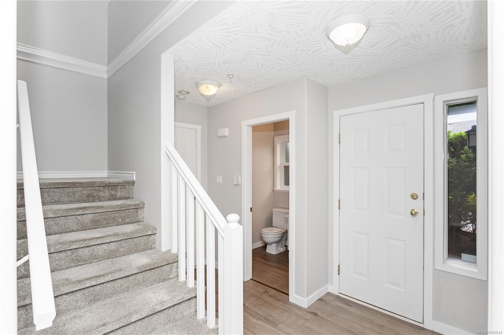 Third View of 6240 Parkwood Dr, Parklane, Nanaimo, BC, V9T 6K9