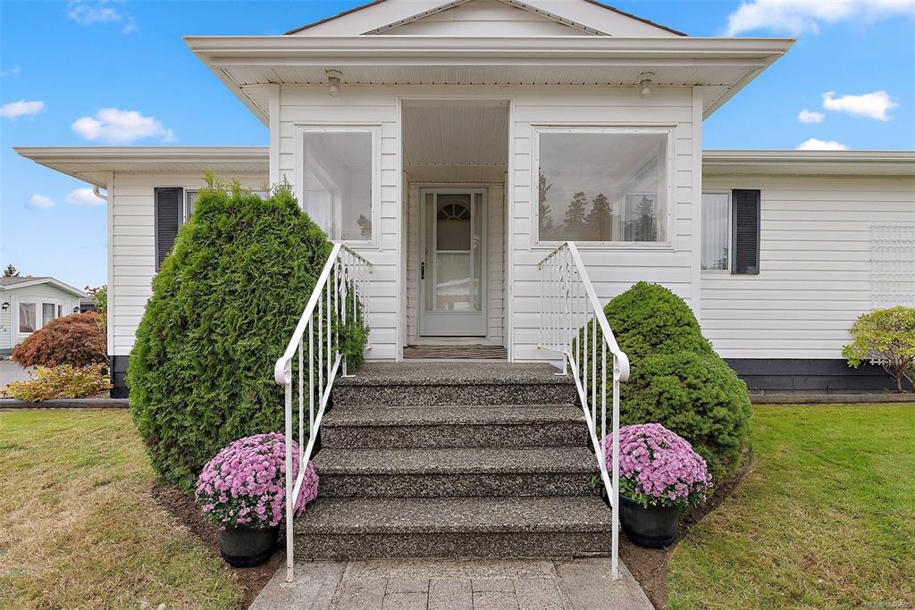 Third View of 7701 Central Saanich Rd, Central Saanich, BC, V8M 1X4