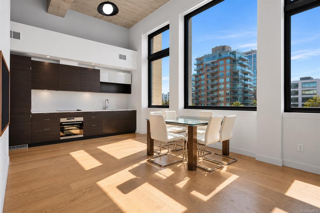 Fourth View of 770 Fisgard St, Victoria, BC, V8W 0B8