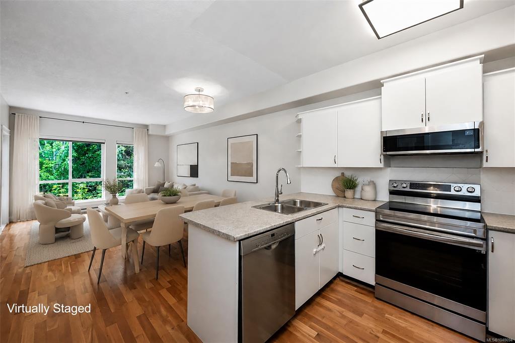 Fourth View of 3915 Carey Rd, Saanich, BC, V8Z 4E3