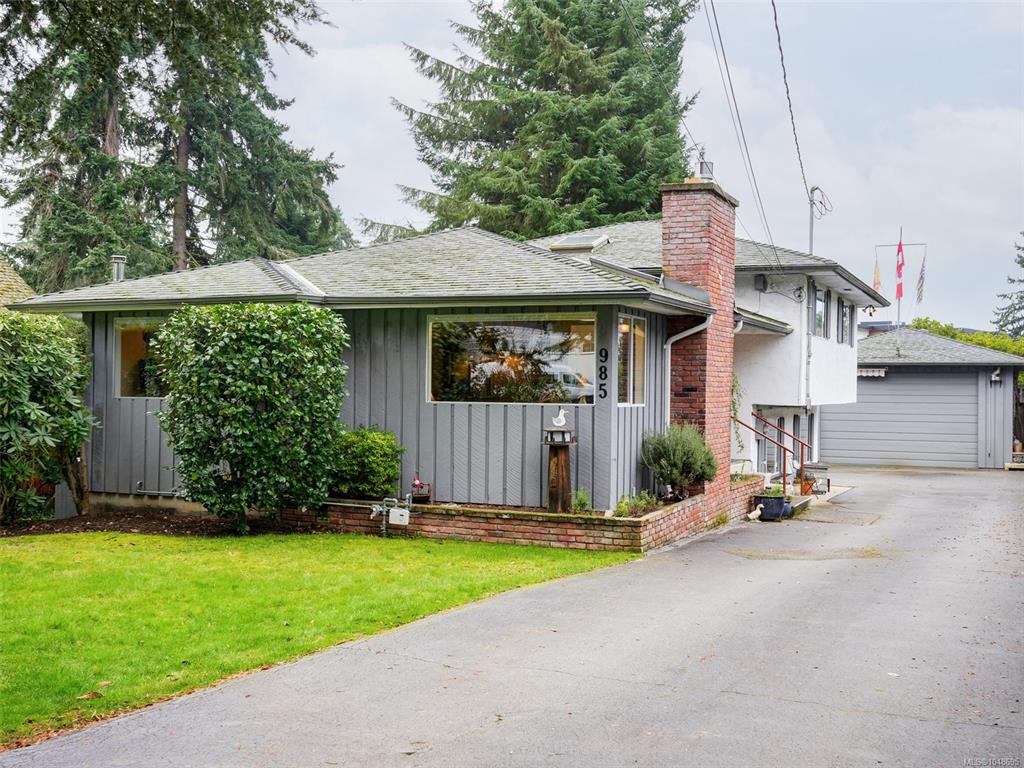 Second View of 985 Sutcliffe Rd, Saanich, BC, V8Y 1M9