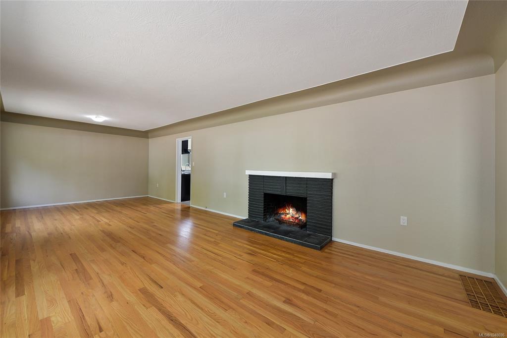 Fourth View of 1277 Revercomb Pl, Victoria, BC, V8V 3G5