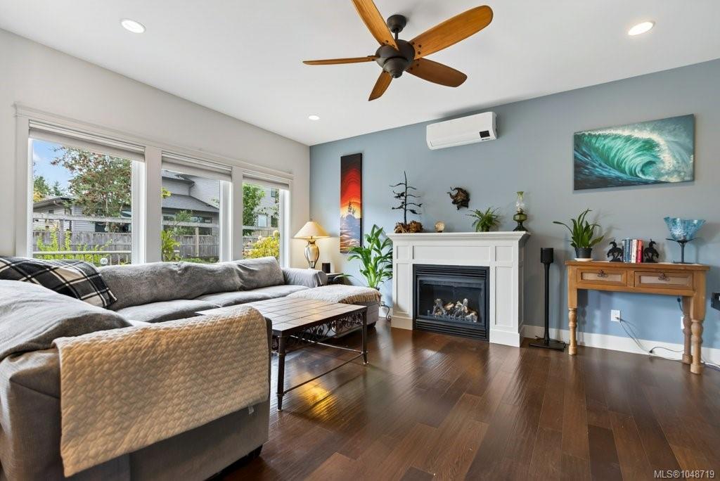 Fifth View of 2581 Kendal Ave, Cumberland, BC, V0R 1S0