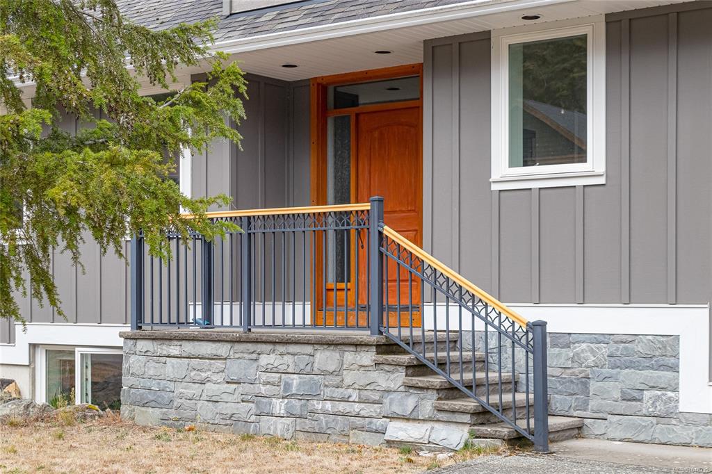 Third View of 502 Nottingham Dr, Nanaimo, BC, V9T 0C3