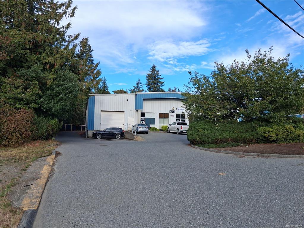1013 Old Victoria Rd, 1048735, BC,