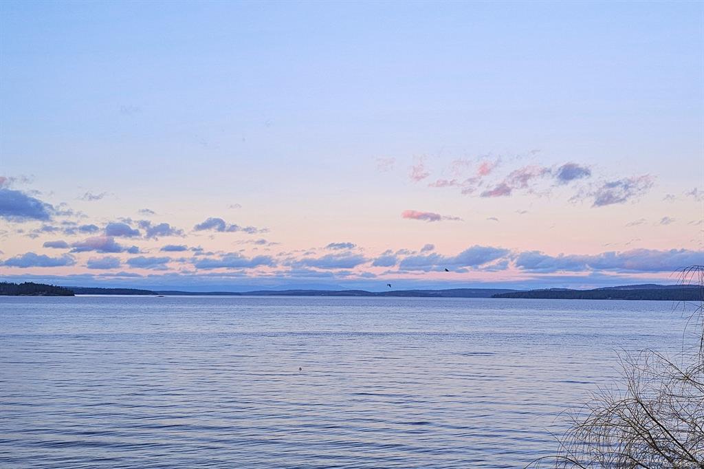 Fourth View of 3677 Gardner Rd, Saltair, BC, V9G 2A2