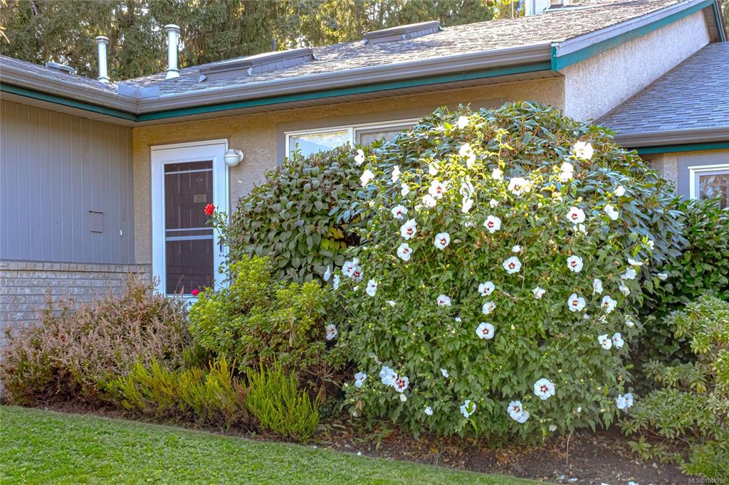 Third View of 1473 Garnet Rd, Rose Bank Gardens, Saanich, BC, V8P 5T5