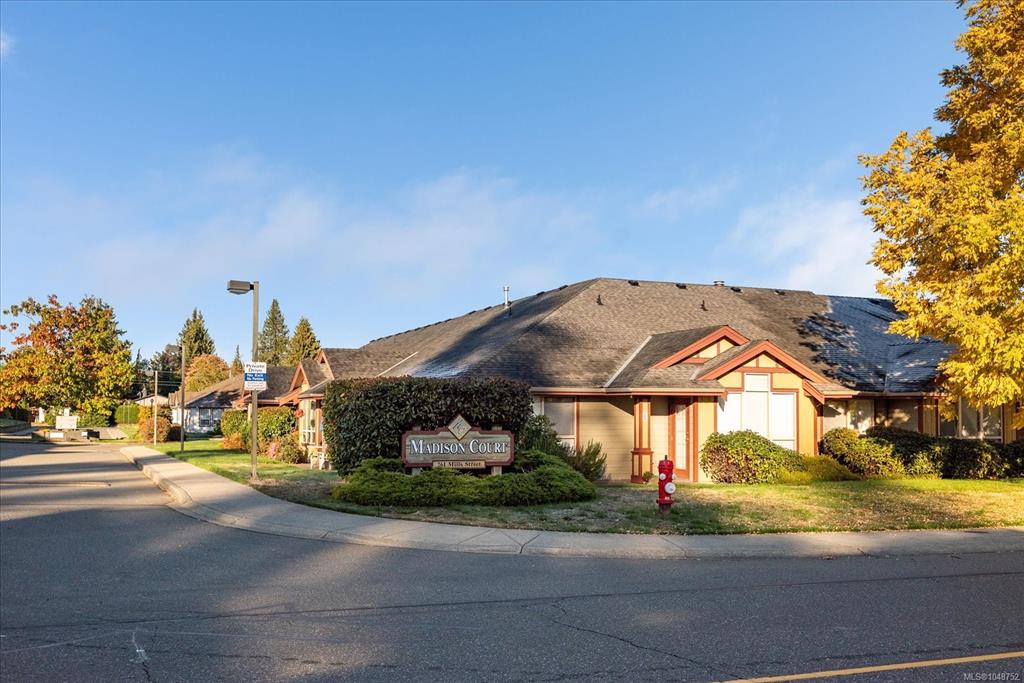 Fourth View of 261 Mills St, Madison Court, Parksville, BC, V9P 2N5