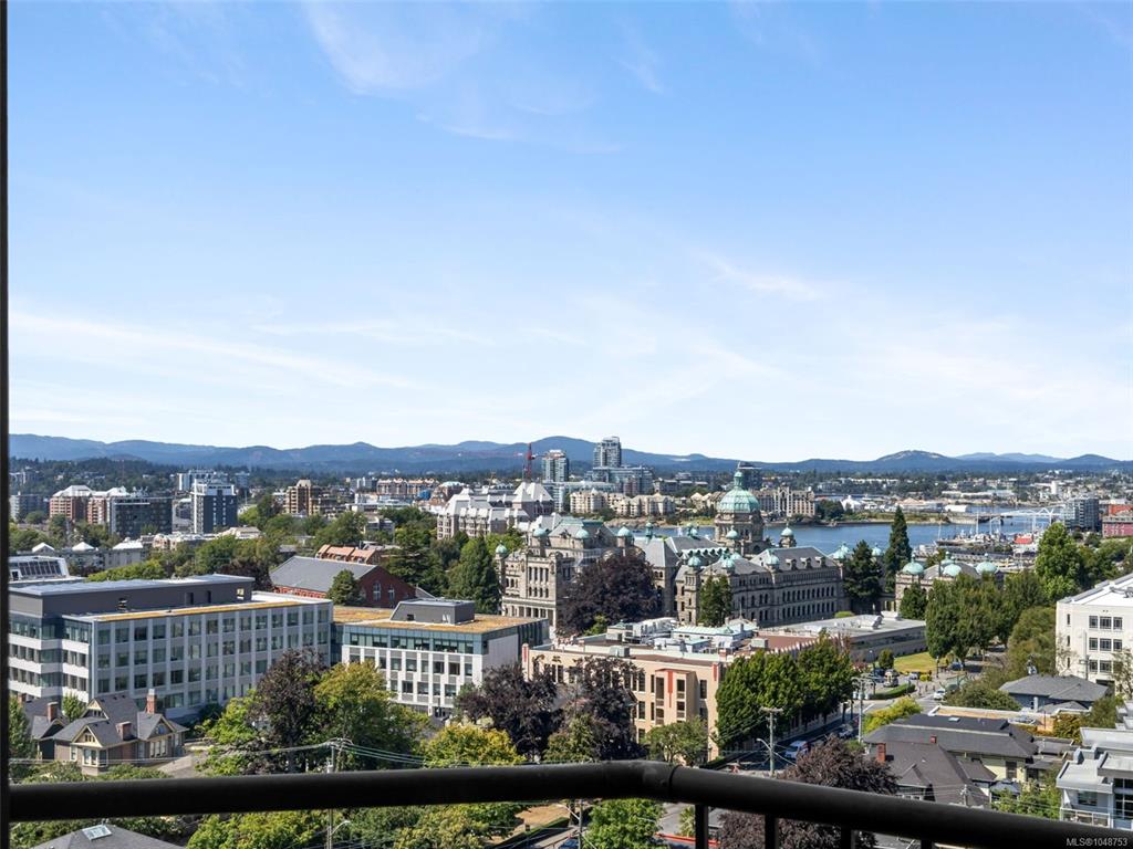 Fifth View of 620 Toronto St, Victoria, BC, V8V 1P7