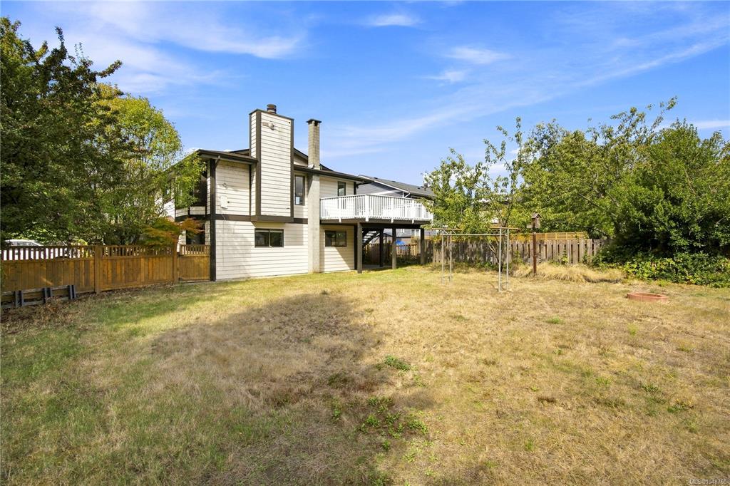 Third View of 540 Dundas St, Nanaimo, BC, V9T 1L6