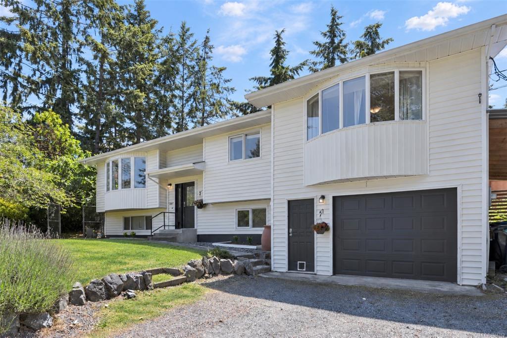 Third View of 7487 Forest Turn Way, Lantzville, BC, V0R 2H0
