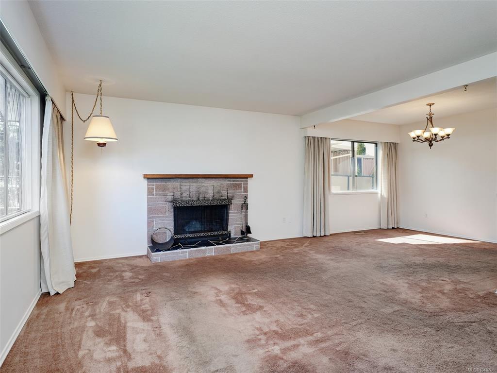 Fifth View of 3116 Yew St, Victoria, BC, V8X 5J2