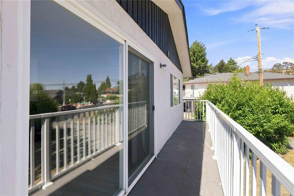 Fourth View of 2940 Cedar Hill Rd, Victoria, BC, V8T 3H9