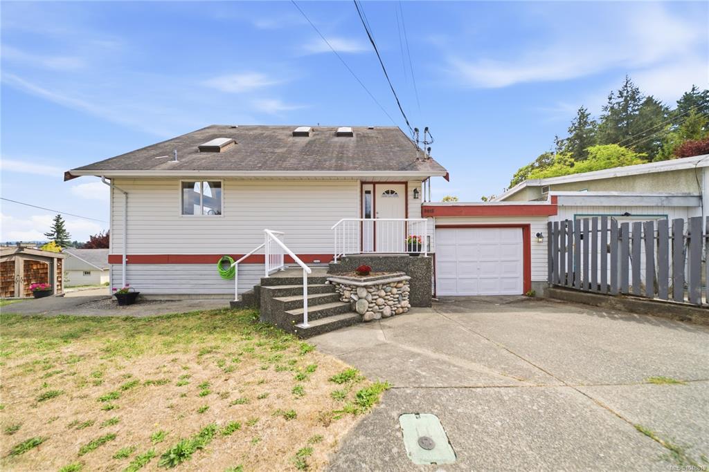 Fifth View of 9815 Cedar St, Chemainus, BC, V0R 1K0