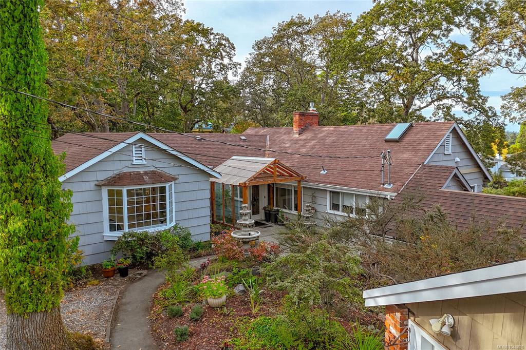 Second View of 4081 Cedar Hill Rd, Saanich, BC, V8N 3C2
