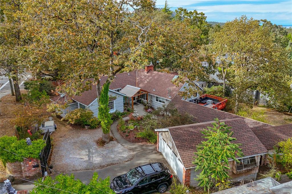 Third View of 4081 Cedar Hill Rd, Saanich, BC, V8N 3C2