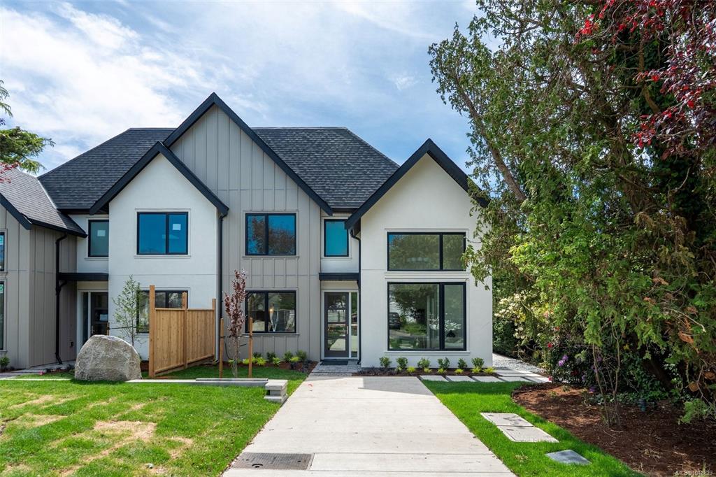 2456 Tod Rd, 1048823, BC,