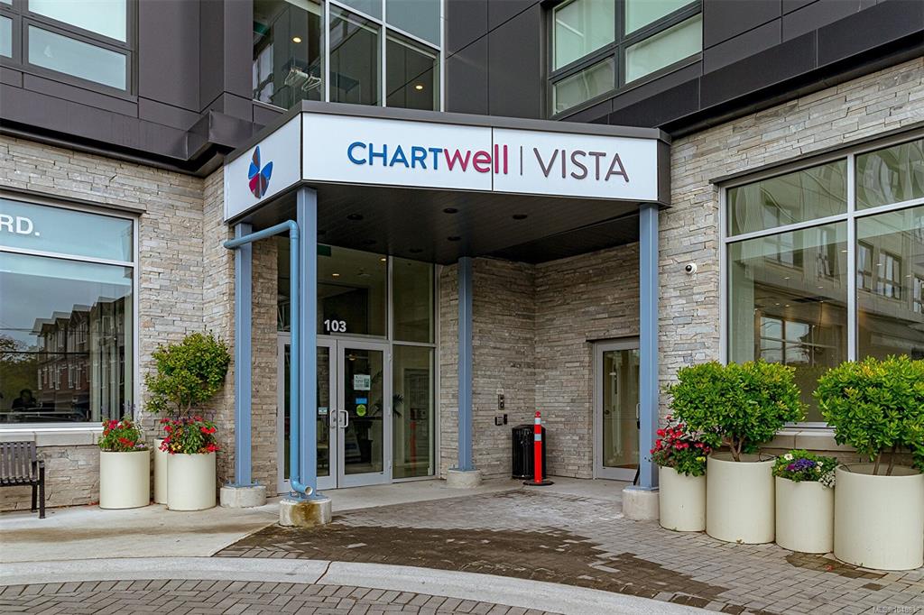 Fifth View of 622 Admirals Rd, Esquimalt, BC, V9A 2N7