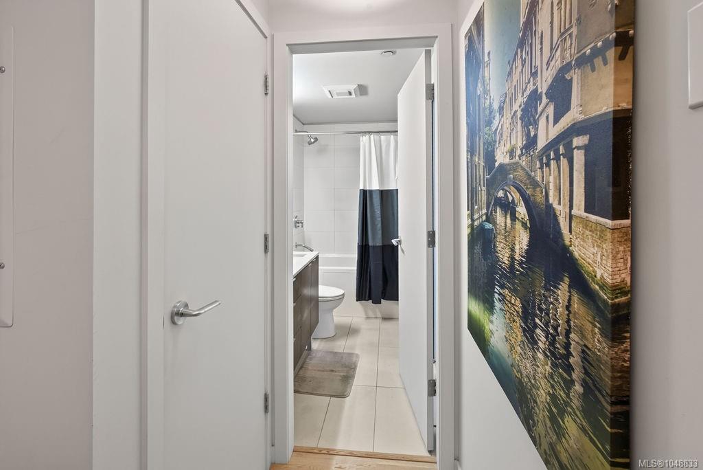 Third View of 601 Herald St, Victoria, BC, V8W 1S8