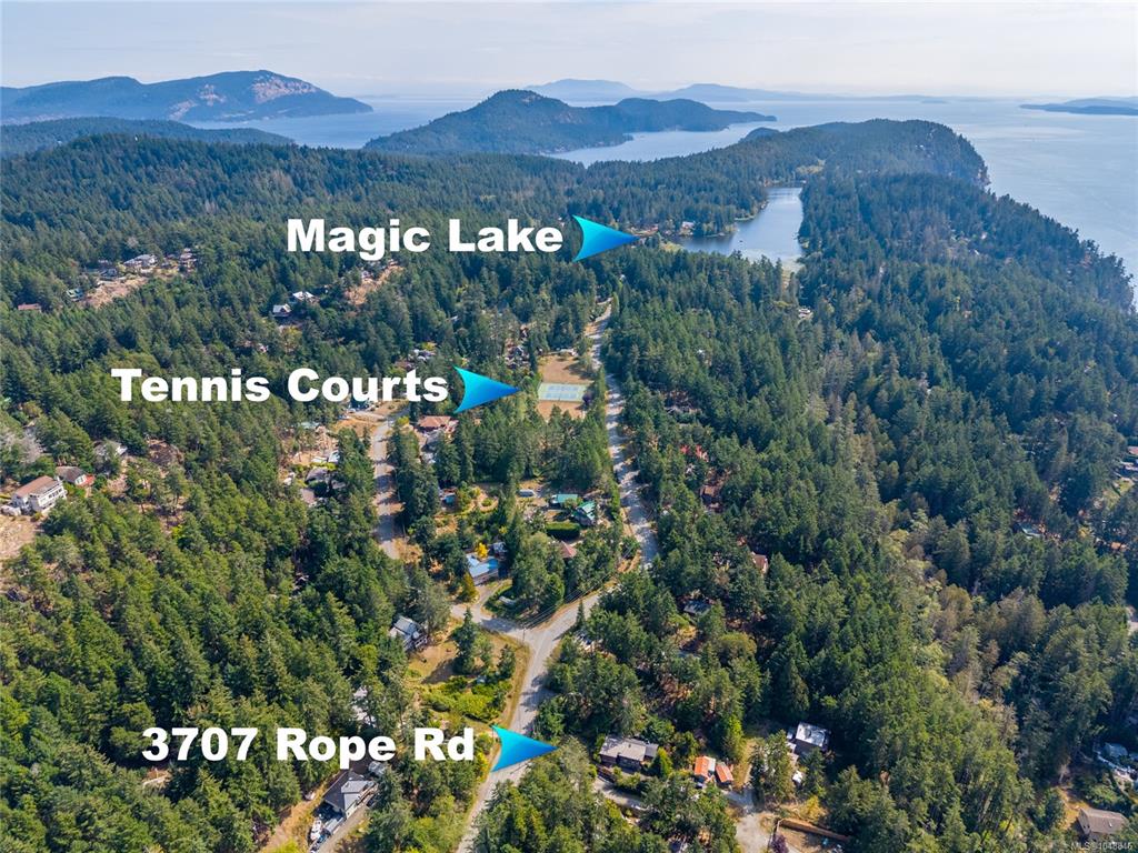 Fifth View of 3707 Rope Rd, Pender Island, BC, V0N 2M2