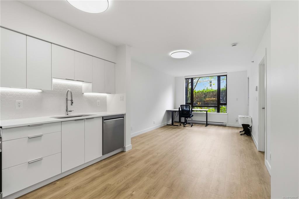 Fifth View of 751 Fairfield Rd, The Astoria, Victoria, BC, V8W 4A4