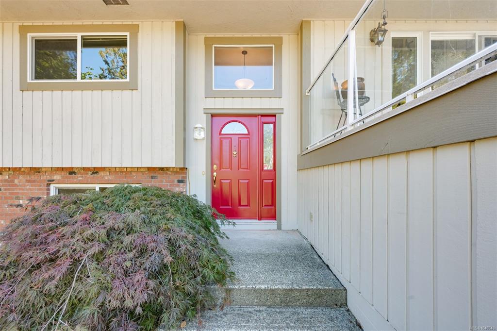 Fourth View of 1215 Cloake Hill Rd, North Saanich, BC, V8L 5K3