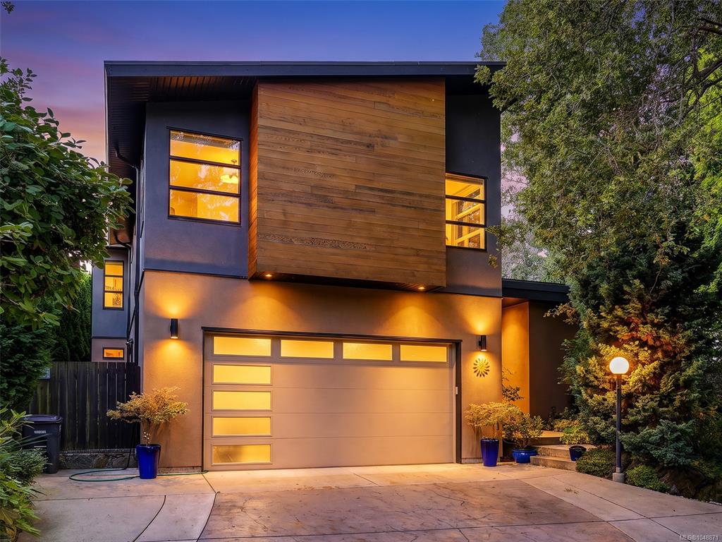 1047 San Marino Cres, 1048871, BC,