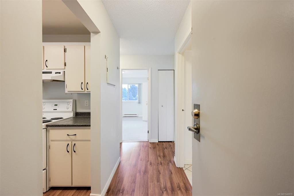 Fifth View of 859 Carrie St, Esquimalt, BC, V9A 5R5