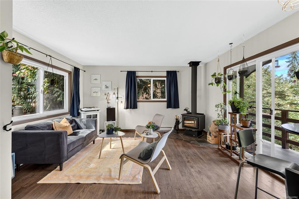 Fifth View of 138 Woodland Dr, Salt Spring, BC, V8K 1K1