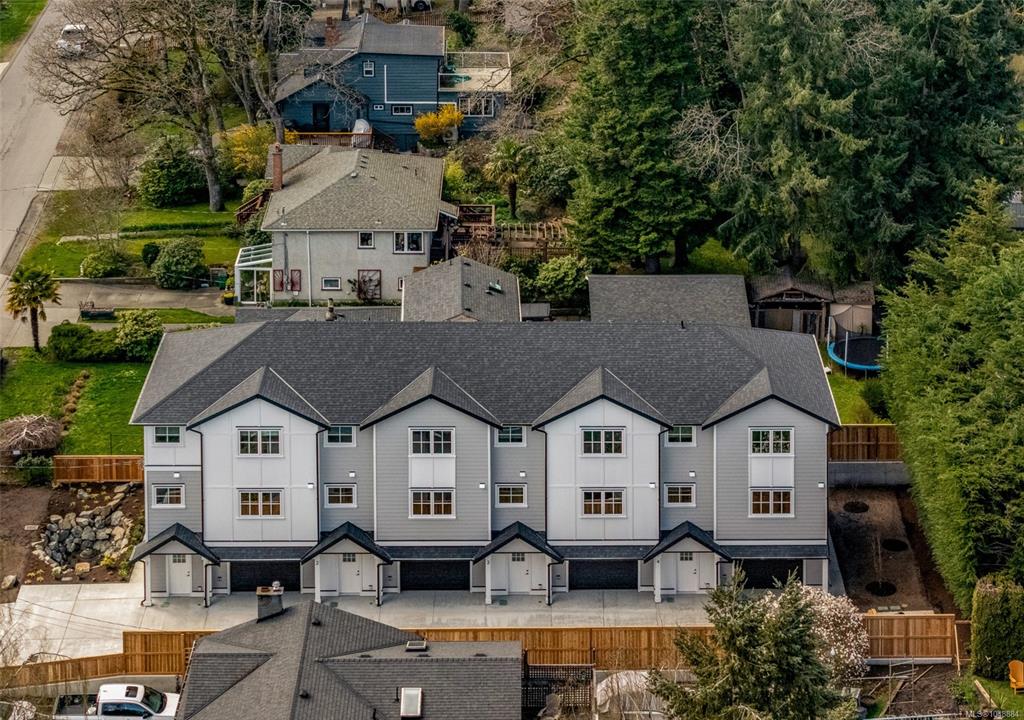 990 Mcbriar Ave, 1048884, BC,
