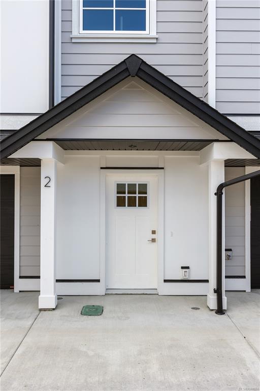 Fifth View of 990 Mcbriar Ave, Saanich, BC, V8X 3M3