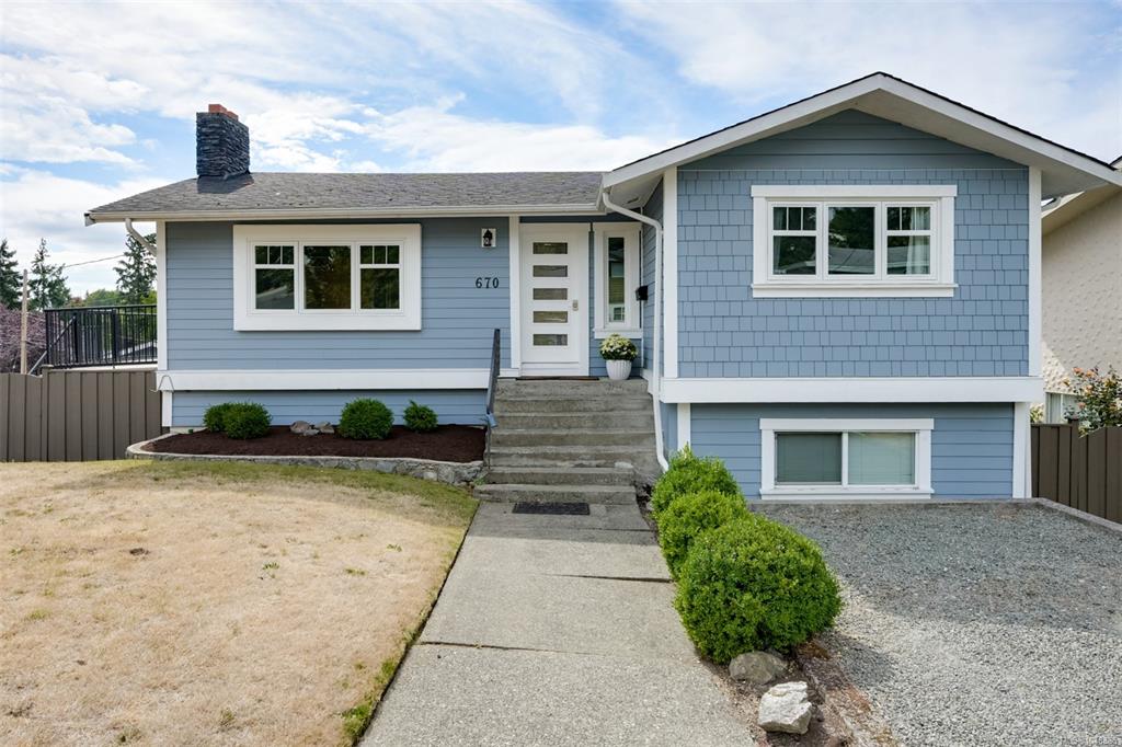 Third View of 670 Polyanthus Cres, Saanich, BC, V8P 4H4