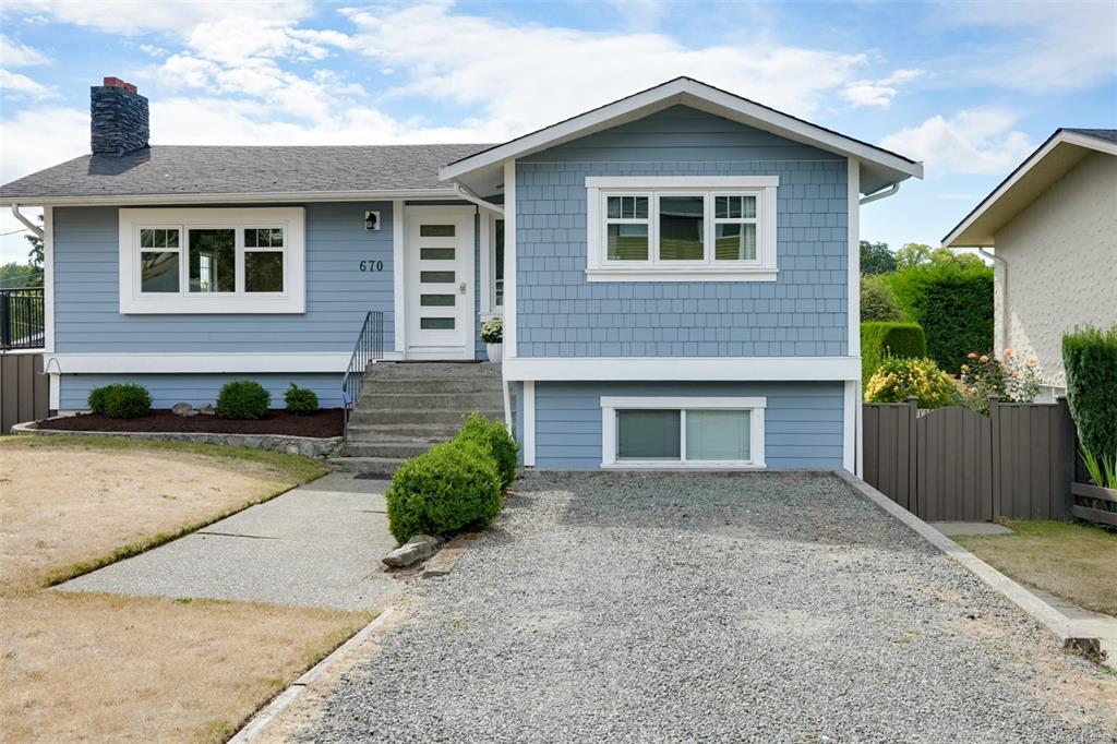 Fourth View of 670 Polyanthus Cres, Saanich, BC, V8P 4H4