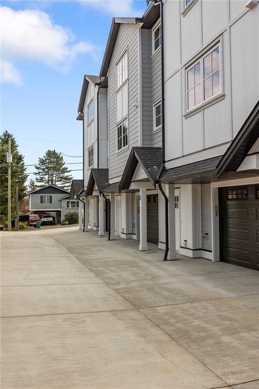 Fifth View of 990 Mcbriar Ave, McBriar Townhomes, Saanich, BC, V8X 3M3