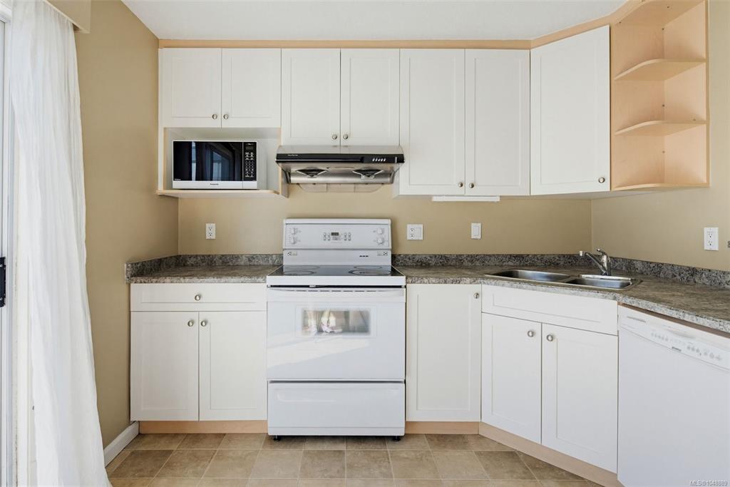 Fifth View of 3987 Gordon Head Rd, Saanich, BC, V8N 3X5