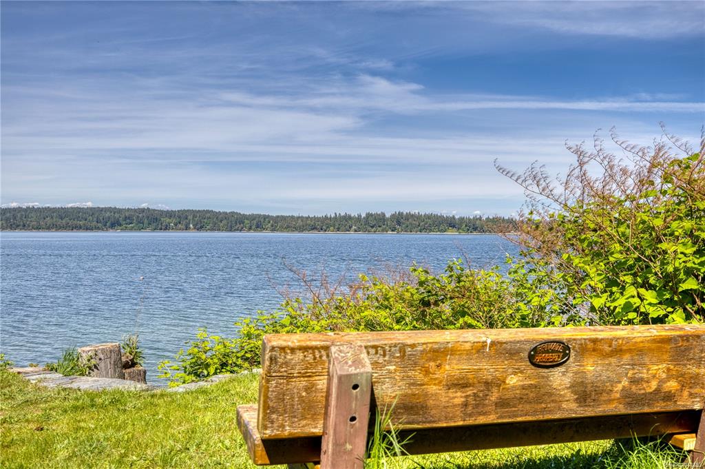 Third View of 395 Woodley Rd, Ladysmith, BC, V9G 1Y2