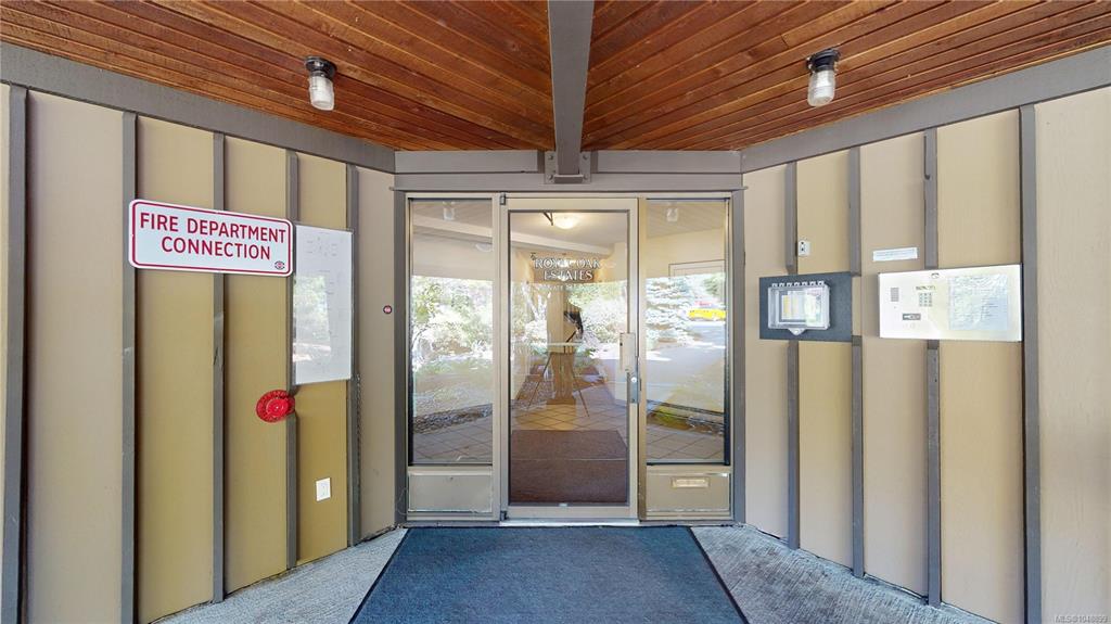 Fourth View of 4678 Elk Lake Dr, Saanich, BC, V8Z 5M1