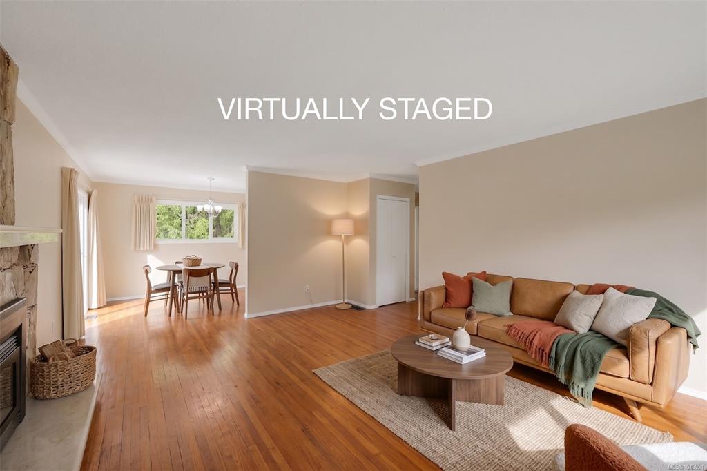 Fourth View of 4218 Thornhill Cres, Saanich, BC, V8N 3G5