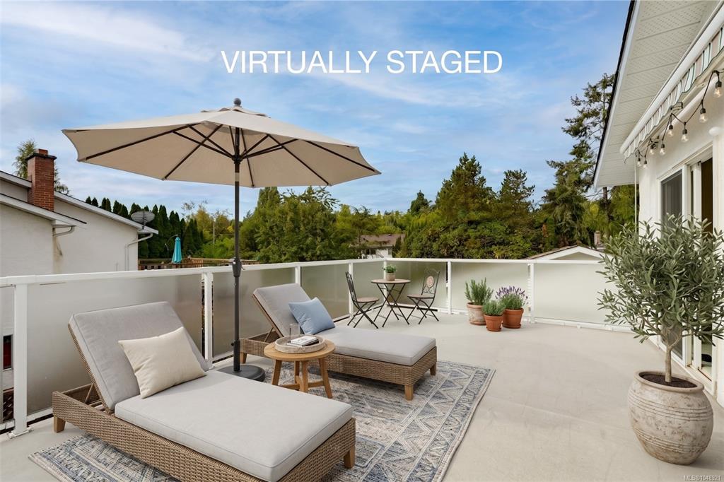 Fifth View of 4218 Thornhill Cres, Saanich, BC, V8N 3G5