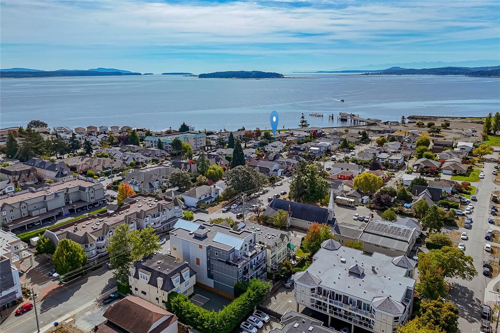 Fourth View of 2485 Orchard Ave, Sidney, BC, V8L 1V4