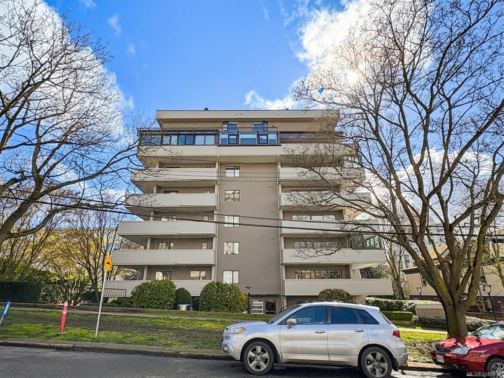 Third View of 821 Burdett Ave, Victoria, BC, V8W 1B3
