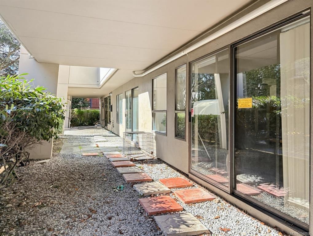 Fifth View of 821 Burdett Ave, Victoria, BC, V8W 1B3