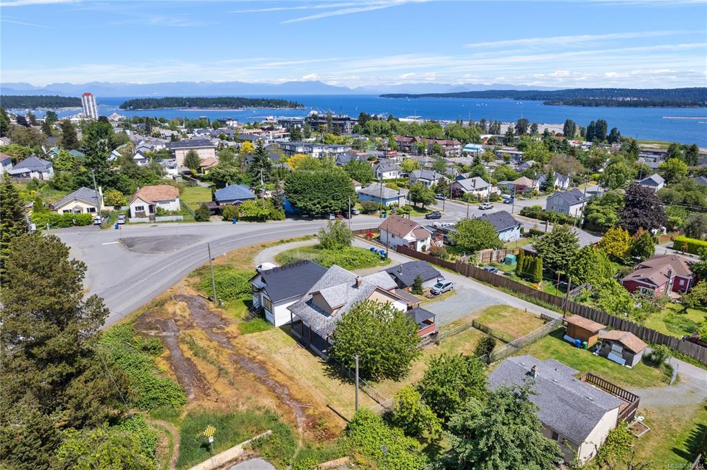 Second View of 19 View St, Nanaimo, BC, V9R 4N3
