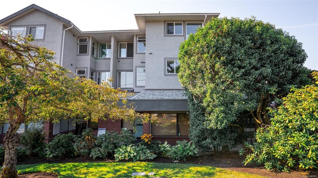 Third View of 7865 Patterson Rd, Central Saanich, BC, V8M 2C7