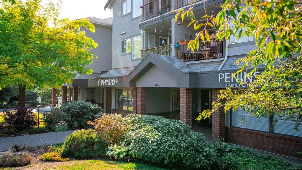 Fifth View of 7865 Patterson Rd, Central Saanich, BC, V8M 2C7