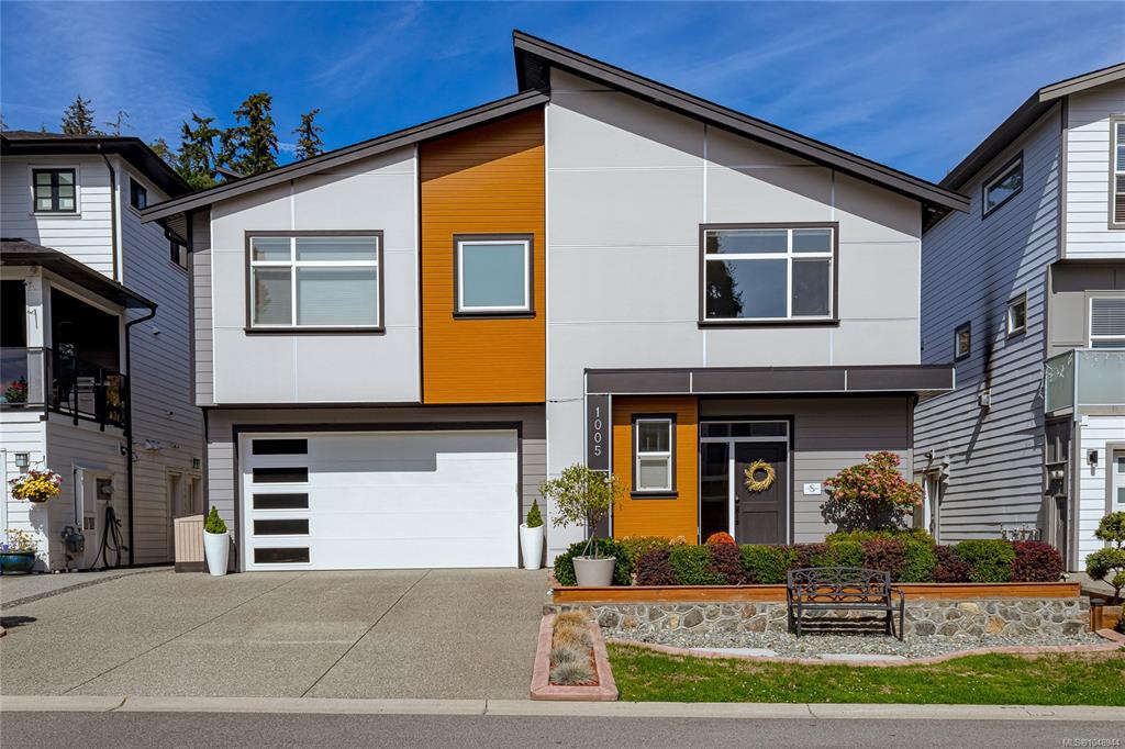 1005 Golden Spire Cres, 1048944, BC,
